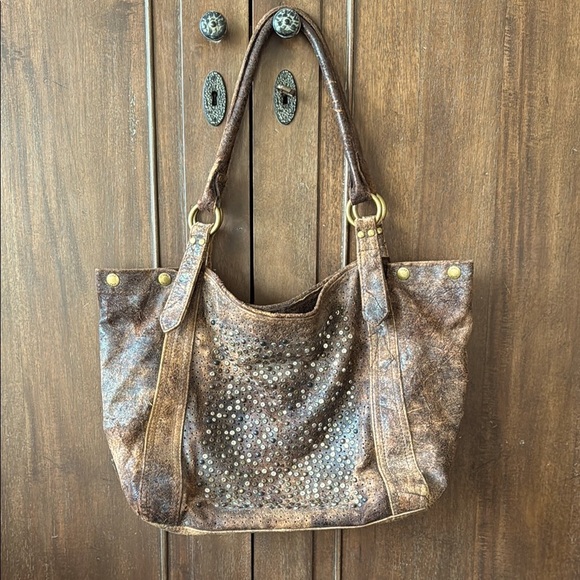 Frye Deborah studded shoulder bag. Distressed leather. 20” x 12” - Picture 2 of 8